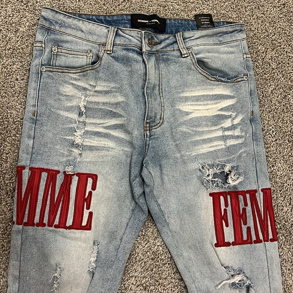 EUC HOMME + FEMME LA RED LOGO LETTERMAN DENIM JEANS 32 - Picture 2 of 16